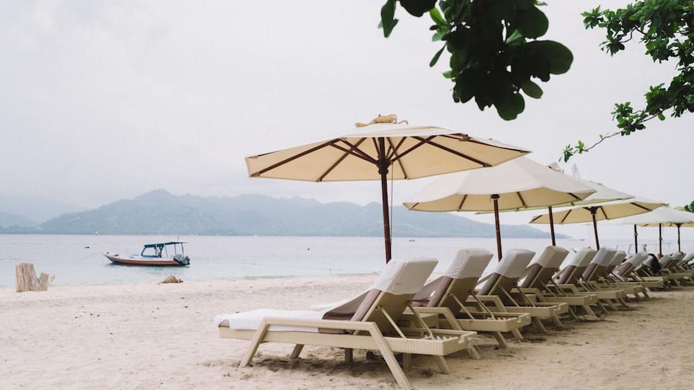 Scallywags Beach Club