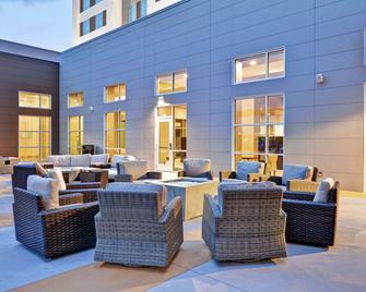 Embassy Suites by Hilton Plainfield Indianapolis Airport - Plainfield - Edificio