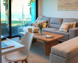 Forum | Bayview | Heated Pool Gym Sauna | Parking - Montevideo - Olohuone