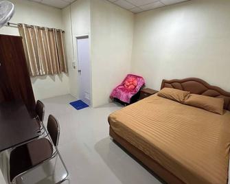 Nopphadon Hotel - Racha Thewa - Chambre