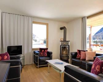 Apartment Chesa Lej by Interhome - Pontresina - Huiskamer