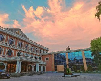 Zhongwei Lakeside Garden Hotel - Zhongwei - Gebäude