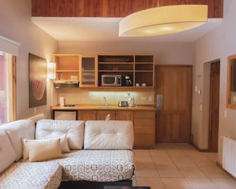 Ona Apart Hotel & Spa - Villa La Angostura - Kök