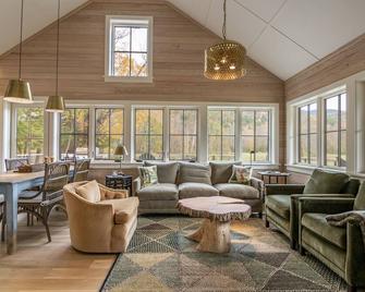 Red House- Eco Design with Tesla Charger - Keene Valley