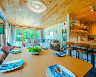 Sugarloaf - Walk to Base, Mtb & Golf Minutes Away - Carrabassett Valley - Dining room