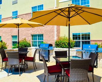 TownePlace Suites by Marriott Quantico Stafford - Stafford - Patio