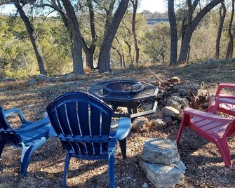 Pet-Friendly Glamping Tent in Boerne - Boerne - Innenhof
