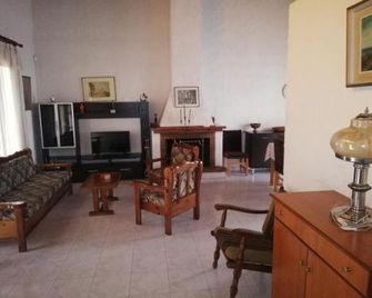 Sunhouse Vrachati - Kato Assos - Sala de estar