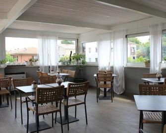 Rooms Il Punto - Peschiera del Garda - Restaurant