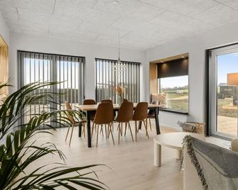 Awesome Home In Odder With Sauna - Odder - Ruokailuhuone