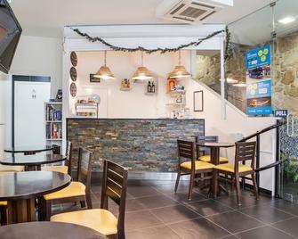 Happy Porto Hostel & Apartments - Oporto - Restaurante