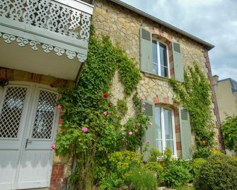La Paresse en Ville - Bayeux - Edificio