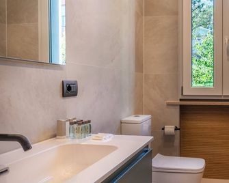 Il Corridore - Locanda Bistrò - Varano de' Melegari - Baño
