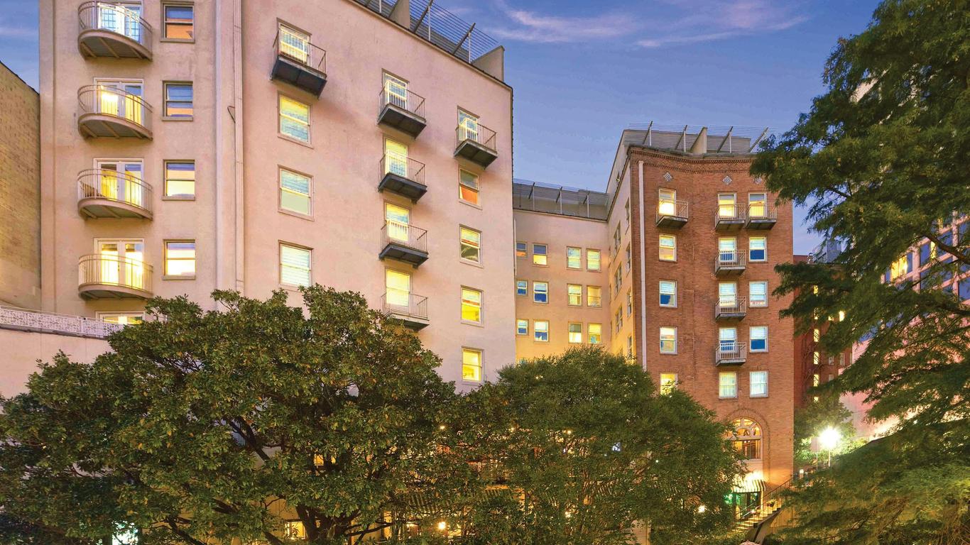 Club Wyndham Riverside Suites