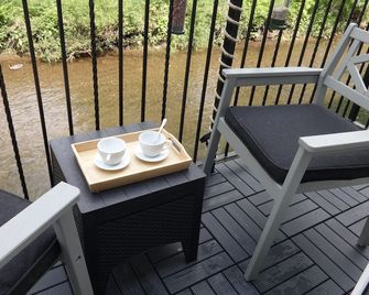 Riverbank Cottage River Ehan Double Balcony - Egremont - Balcony