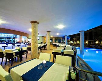 Asda Maris Hotel - Marmaris - Beach