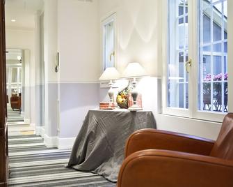 Piazza di Spagna Prestige - Rome - Building