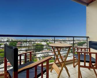 Cozy Studio on a High Floor with Panoramic Views in Villa Urquiza - Buenos Aires - Balcón