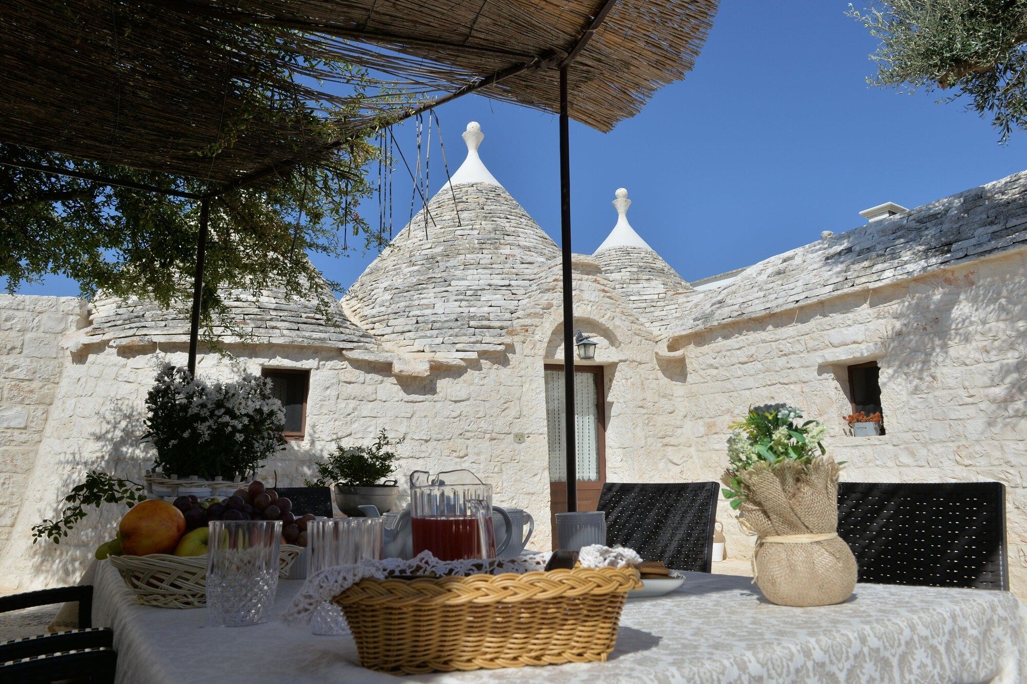 I Trulli Del Nonno Michele - Alberobello - Patio