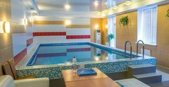 Hotel Narciss - Izhevsk - Pool