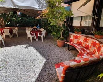 Hotel Giovanna - Montecatini Terme - Patio