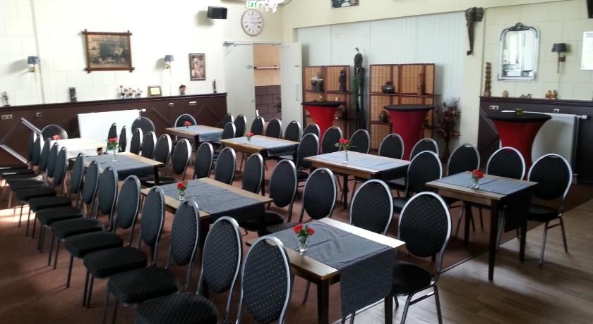 Hotel Café Restaurant Snackbar Beerzerveld thumbnail 2