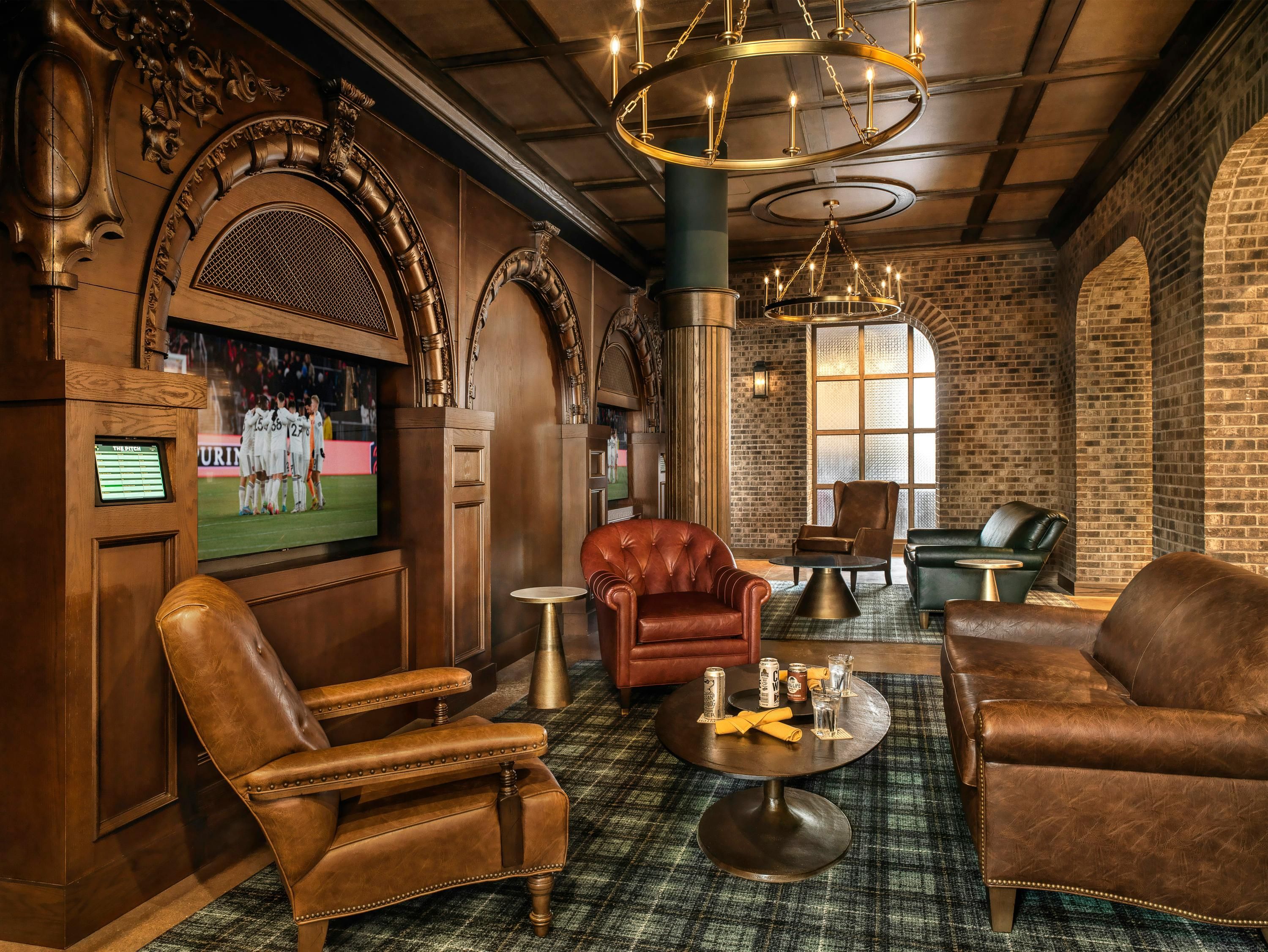 St. Louis Union Station Hotel, Curio Collection by Hilton - St. Louis - Lounge