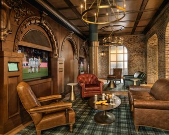 St. Louis Union Station Hotel, Curio Collection by Hilton - St Louis - Lounge