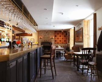 The Bell Broadway - Ilminster - Bar