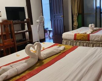 Evangeline Beach Resort - Pagudpud - Bedroom