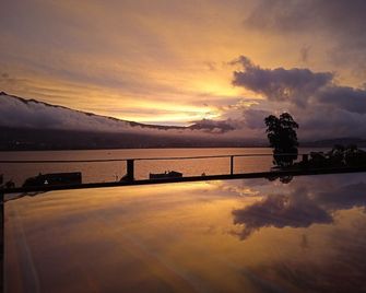 Campo Lago Hospedaje - Otavalo - Balkon