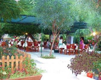 Atici Hotel - Kumluca - Patio