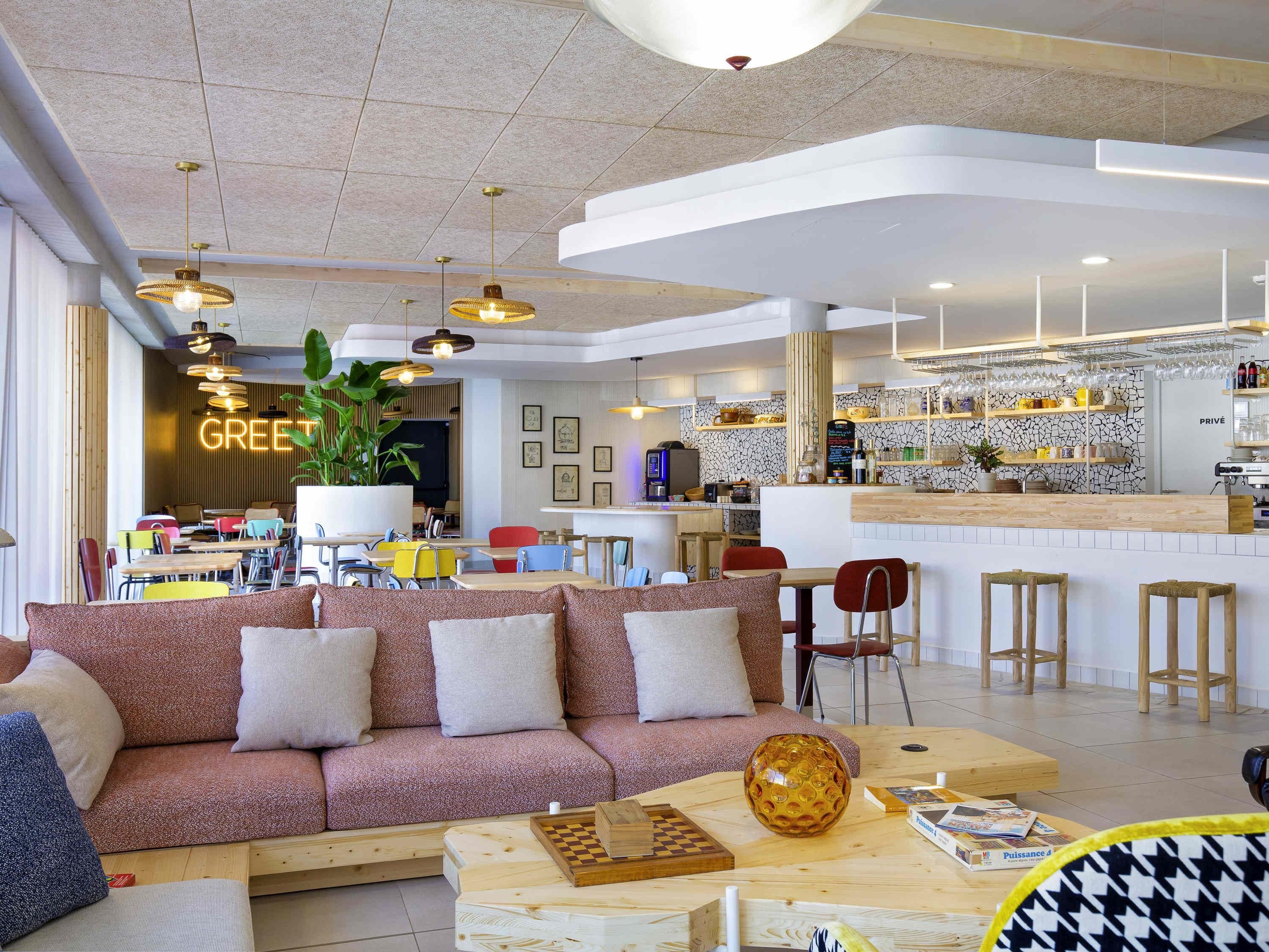 greet hotel Salon de Provence - Салон-де-Прованс - Бар