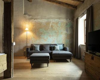 rössl bianco b&b&b - Merano - Sala de estar