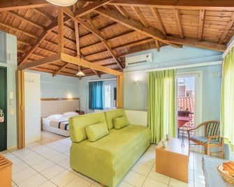 هيليوتروب ذا ستوديوز - مايتيلين - غرفة معيشة