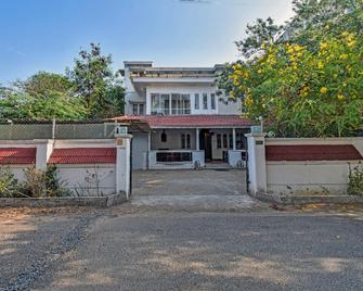 Hotel O Dakshin Villa Ecr - Madrás - Edificio