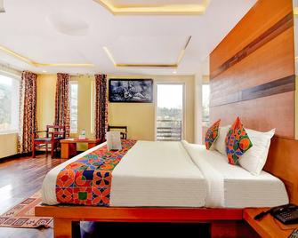 Fabhotel Abirami Grand Inn - Kodaikanal - Bedroom