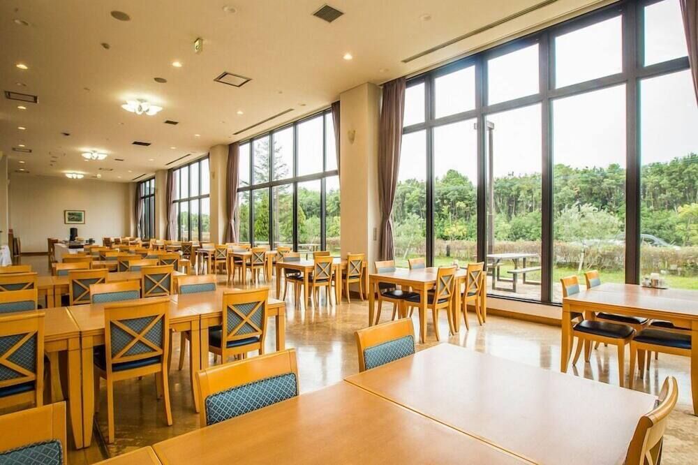 R Hotel Inn Kitakyusyu Airport - Kanda - Restaurace