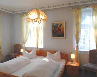 Hotel Krone - Gossweinstein - Camera da letto