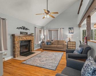 Slalom by Avantstay Walk to Ski Slopes! - White Haven - Huiskamer