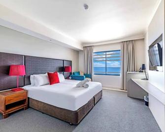 Resort Style Living in an Oceanview King Suite - Darwin - Bedroom