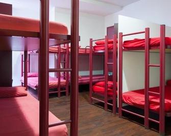 Kabul Party Hostel Barcelona - Barcellona - Camera da letto