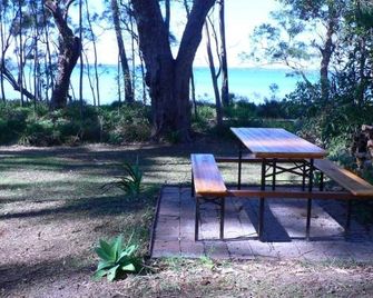 Waterfront Jervis Bay Escape Cooinda - Vincentia - Patio