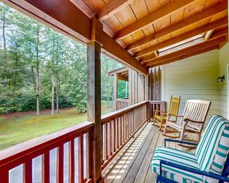 Sweet Home Carolina - Cashiers - Balcony