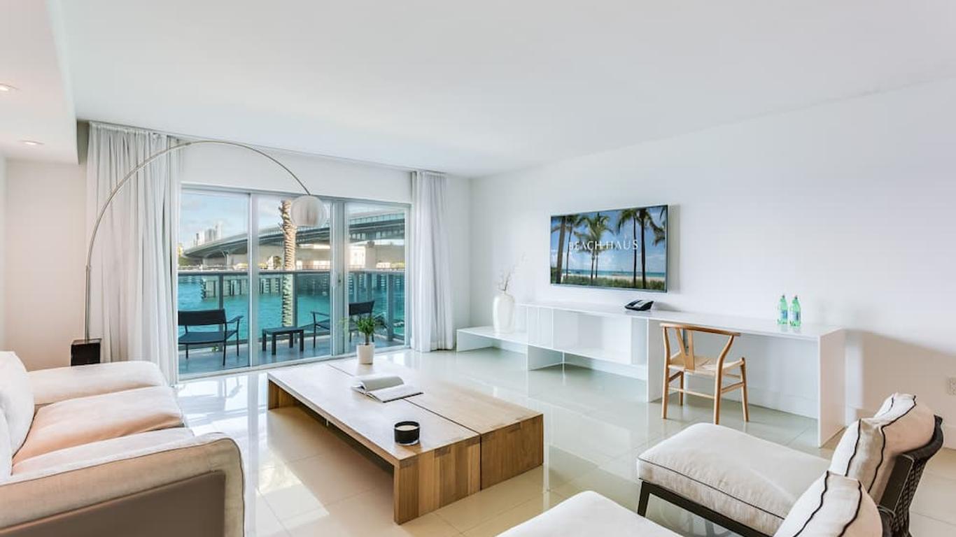 Beach Haus Bal Harbour