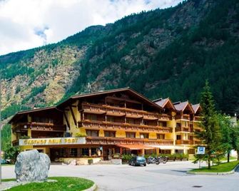 Gasthof Neue Post - Sölden - Edificio