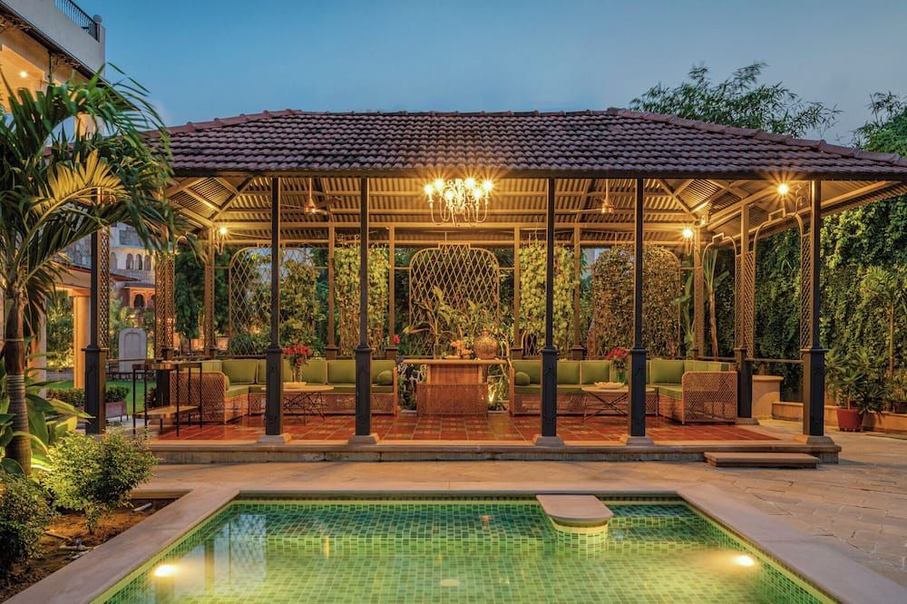 Niravi Jaipur - ג'איפור - בריכה