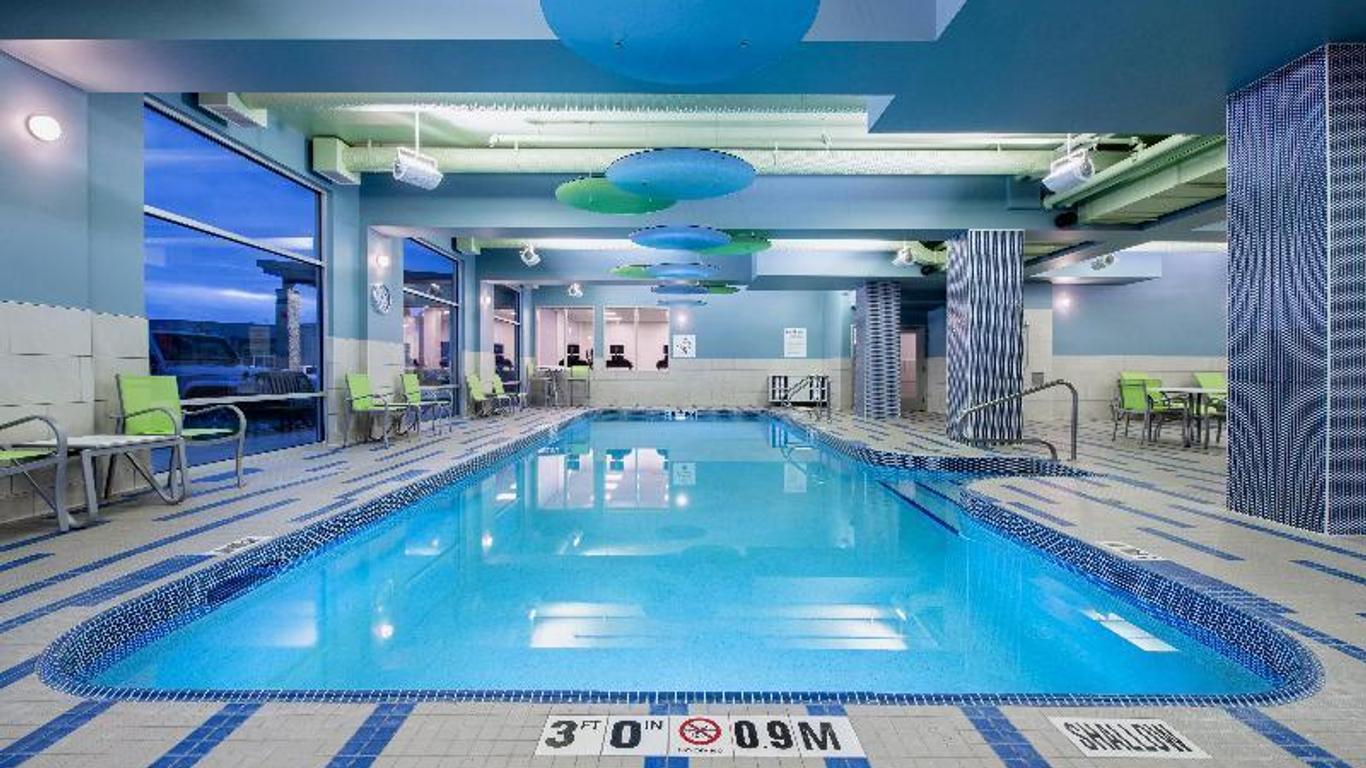 Hotel Kelowna & Conference Centre