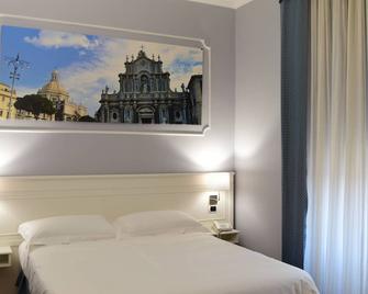 Hotel Centrum - Catania - Makuuhuone