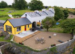 Shannon Castle Holiday Cottages Type C - Shannon - Budynek